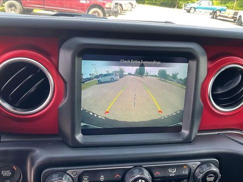Used 2021 Jeep Wrangler Unlimited Rubicon AWD/4WD image 20