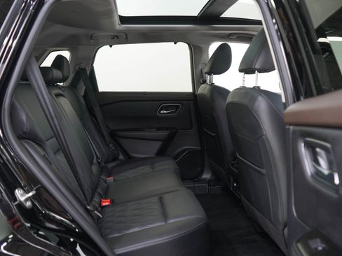 Used 2023 Nissan Rogue Platinum w/ Platinum Premium Package AWD/4WD image 13