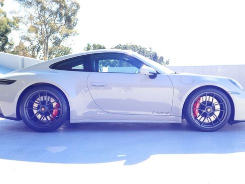 Certified 2026 Porsche 911 Carrera GTS image 8