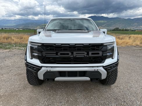 Used 2025 Ford F150 Raptor AWD/4WD image 2