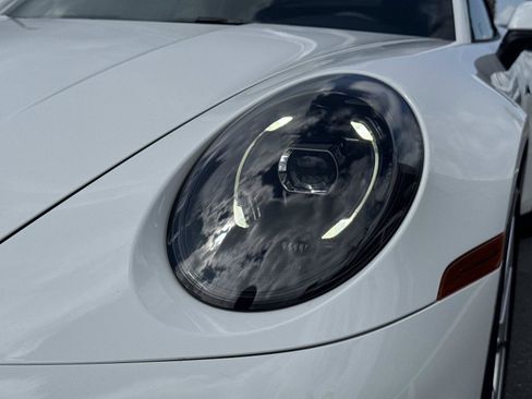 Used 2025 Porsche 911 Carrera RWD image 8