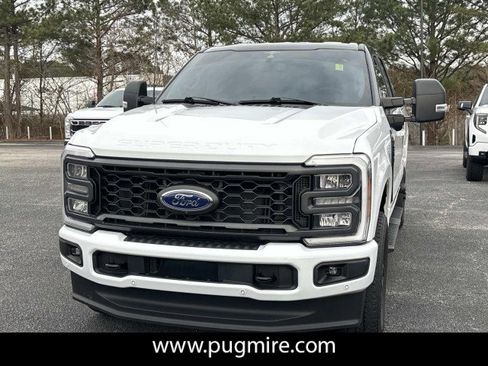Used 2023 Ford F250 Lariat w/ Sport Appearance Package image 2