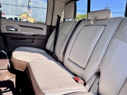 Used 2025 RAM 2500 Laramie w/ Towing Technology Group image 17