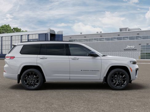 New 2026 Jeep Grand Cherokee L Limited AWD/4WD image 42