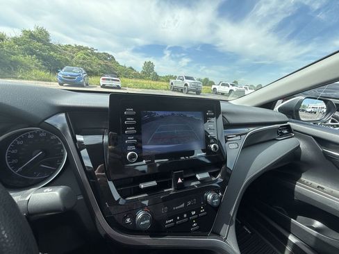 Used 2023 Toyota Camry LE FWD image 21