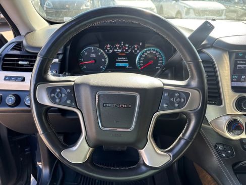 Used 2019 GMC Yukon Denali w/ Denali Ultimate Package image 14