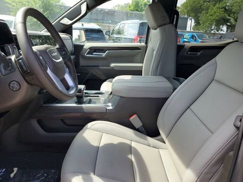 New 2026 GMC Sierra 1500 SLT image 21