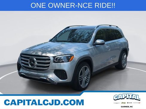 Used 2025 Mercedes-Benz GLS 450 4MATIC image 1