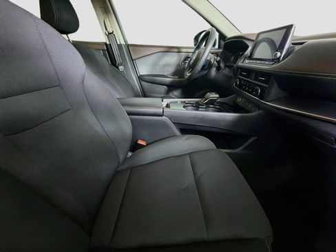 Used 2023 Nissan Rogue S FWD image 29