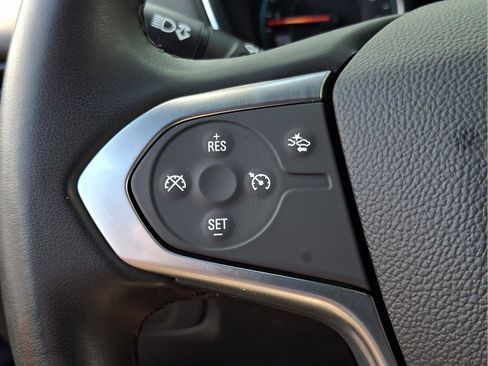 Used 2023 Chevrolet Traverse LT w/ Rear Camera Mirror Package AWD/4WD image 22