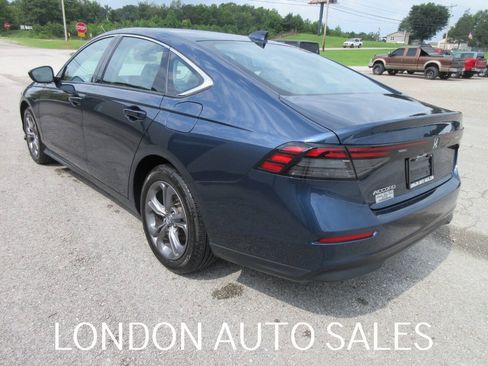 Used 2024 Honda Accord EX image 4