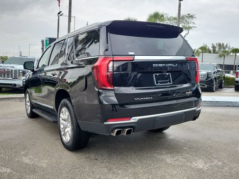 Used 2025 GMC Yukon Denali image 7