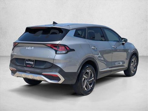Used 2023 Kia Sportage LX AWD/4WD image 5