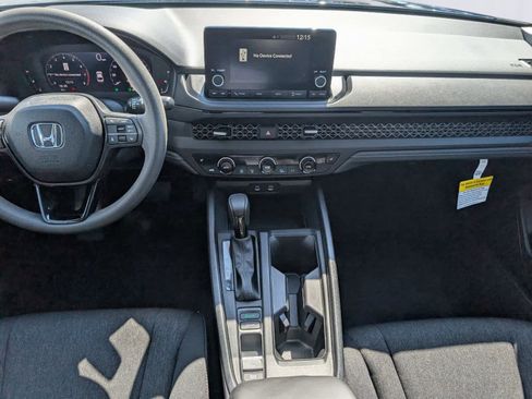 Certified 2025 Honda Accord SE image 15