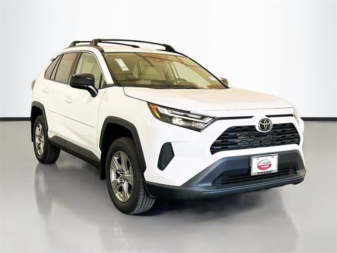 New 2025 Toyota RAV4 LE image 3