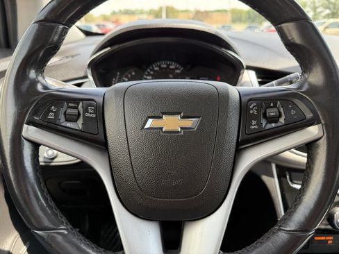 Used 2019 Chevrolet Trax Premier w/ LPO, Cargo Package image 21