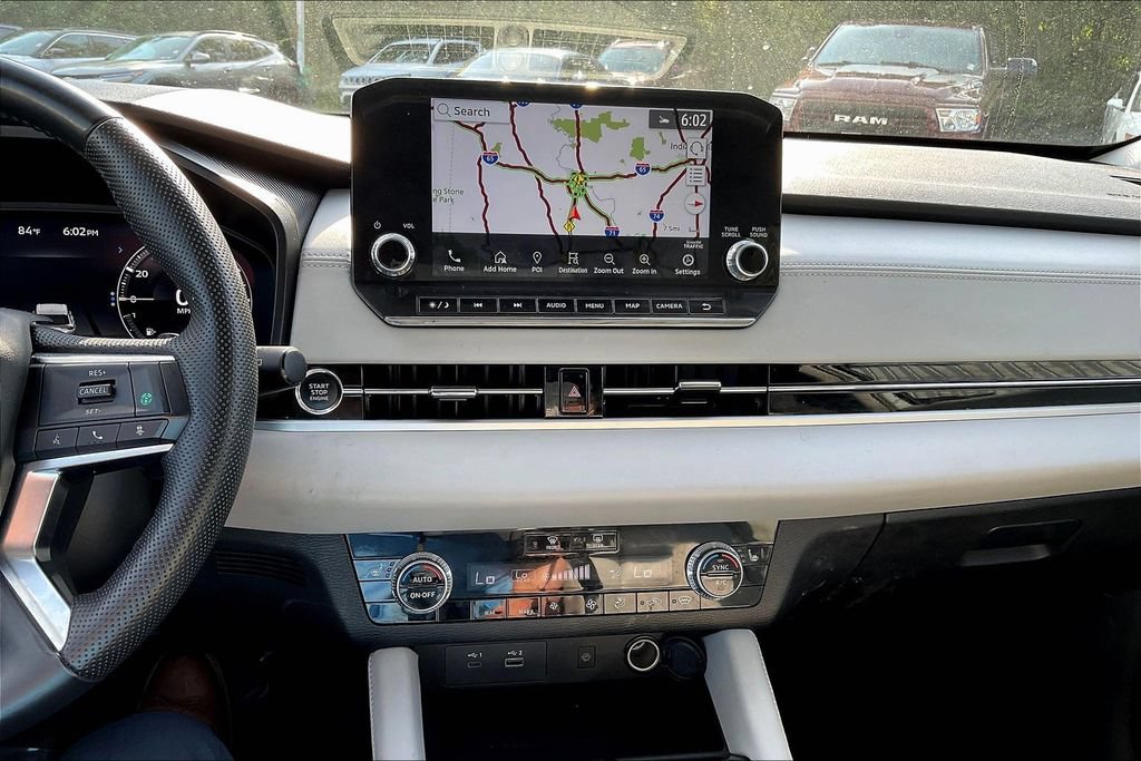 Used 2024 Mitsubishi Outlander SEL AWD/4WD image 15