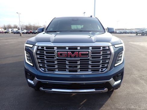 New 2026 GMC Yukon Denali w/ Sun & Power Step Package image 2