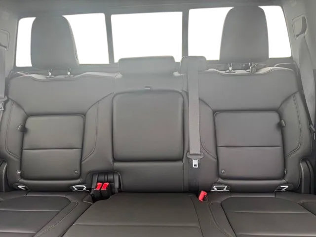 Used 2019 Chevrolet Silverado 1500 LT Trail Boss AWD/4WD image 18