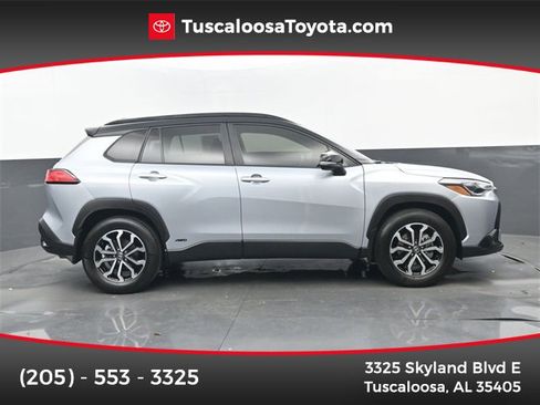 Used 2024 Toyota Corolla Cross SE w/ Moonroof Package image 1