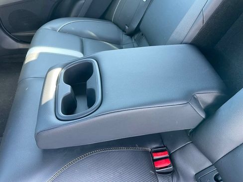 Used 2025 Toyota Camry SE FWD image 41
