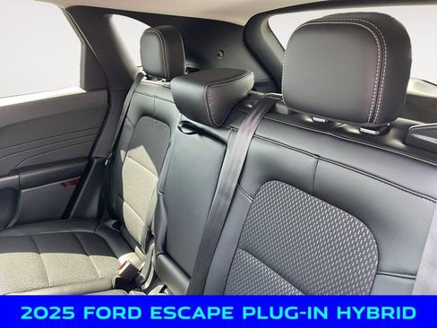 New 2025 Ford Escape SE image 13