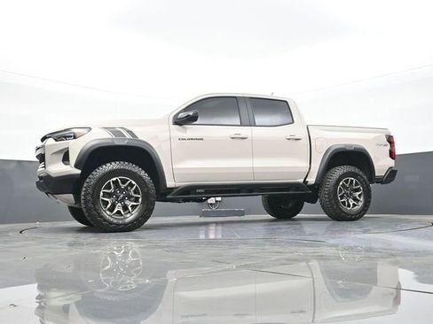 New 2026 Chevrolet Colorado ZR2 w/ Technology Package AWD/4WD image 57