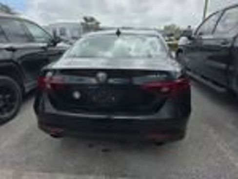 Used 2023 Alfa Romeo Giulia AWD w/ Quick Order Package 22X Lusso image 14