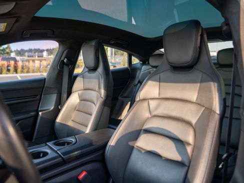 Certified 2020 Porsche Taycan Turbo w/ Premium Package AWD/4WD image 5