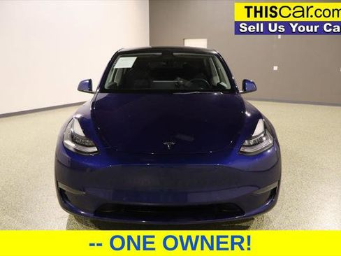 Used 2022 Tesla Model Y Long Range image 2