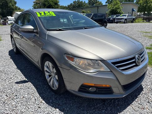 Used 2010 Volkswagen CC Sport FWD image 1
