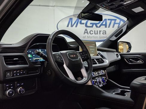 Used 2022 GMC Yukon SLT w/ SLT Premium Package image 11