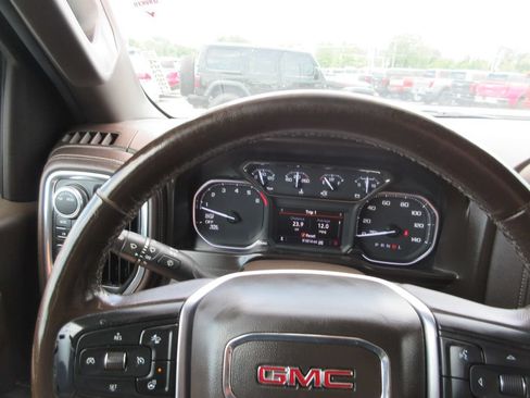 Used 2021 GMC Sierra 1500 SLT w/ SLT Premium Plus Package AWD/4WD image 36