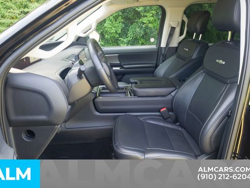 Used 2025 Ford Expedition Max Platinum AWD/4WD image 7
