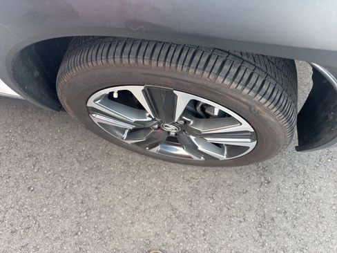 Used 2024 Lexus UX 250h FWD image 12