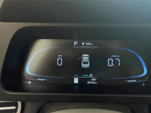 Certified 2024 Hyundai Elantra SE FWD image 16