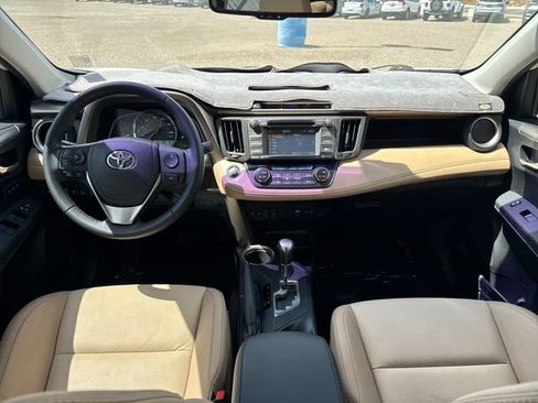Used 2014 Toyota RAV4 Limited w/ Technology Package FWD image 12
