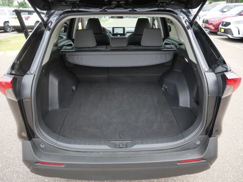 Certified 2025 Toyota RAV4 XLE AWD/4WD image 19