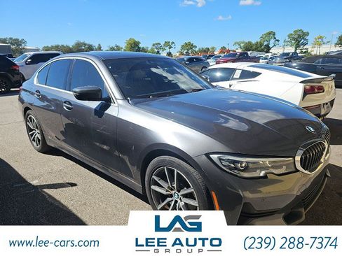 Used 2020 BMW 330i Sedan w/ Premium Package image 2