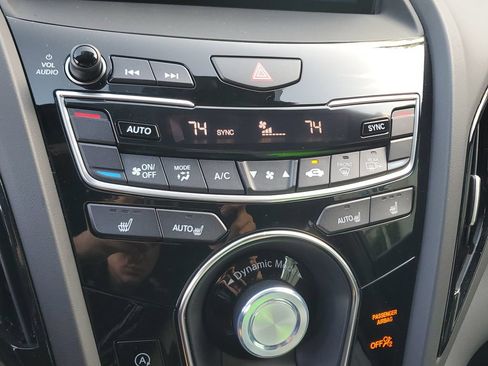Certified 2025 Acura RDX SH-AWD image 28