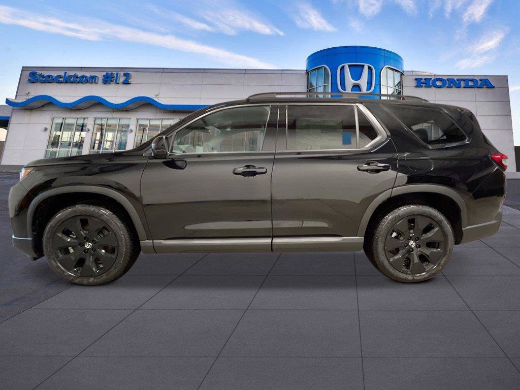 New 2026 Honda Pilot Black Edition image 2