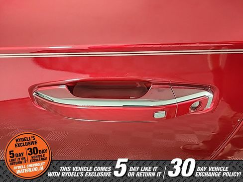 Certified 2021 Chevrolet Tahoe High Country w/ Premium Package image 15