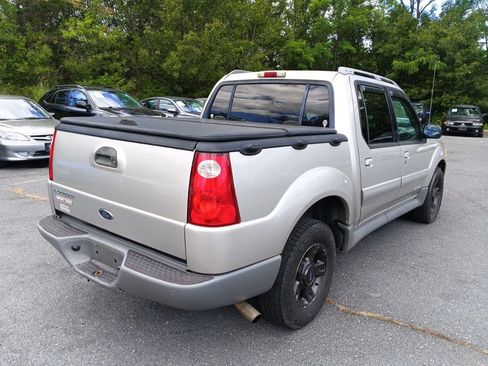 Used 2002 Ford Explorer Sport Trac 2WD image 4