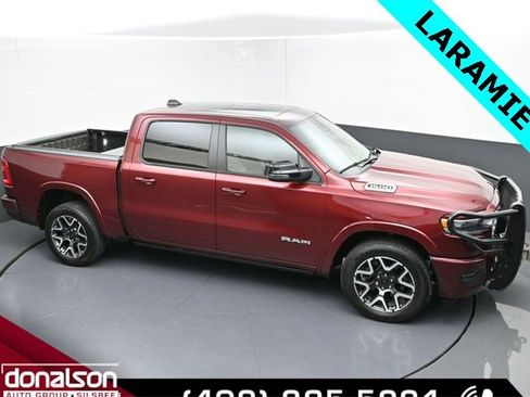 Used 2025 RAM 1500 Laramie w/ Laramie Southwest Edition image 17