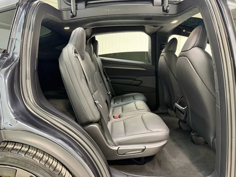 Used 2024 Tesla Model X image 21