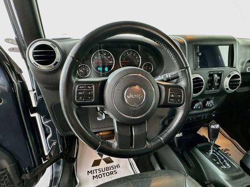 Used 2015 Jeep Wrangler Unlimited Sport AWD/4WD image 12