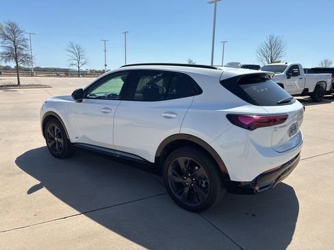 Used 2025 Buick Envision Sport Touring image 3