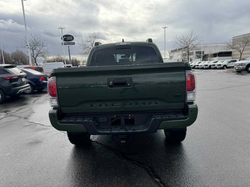 Used 2022 Toyota Tacoma TRD Off-Road image 6
