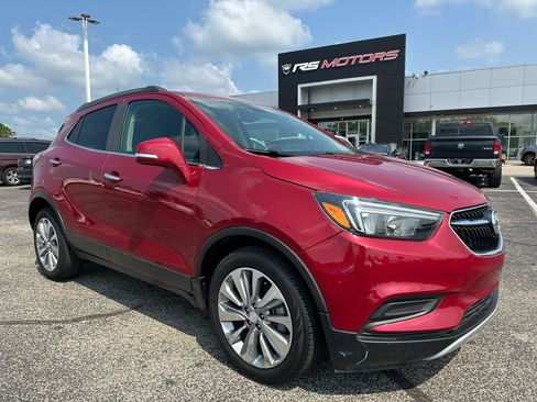 Used 2019 Buick Encore Preferred FWD image 2