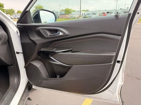 Used 2026 Chevrolet Trax RS FWD image 22